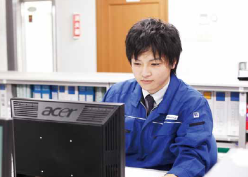 パーキング技術課（理工学部卒業）