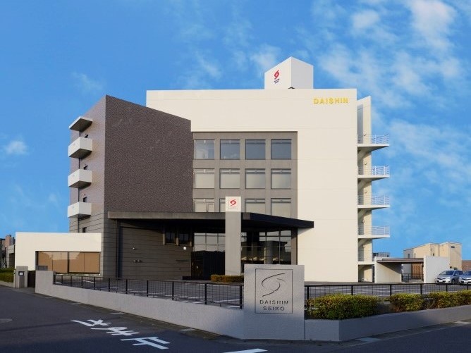 岐阜本社：１5０名もの設計者が日々設計しており　　エンジニア規模は大企業並み
