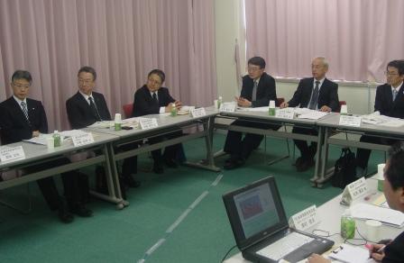 大学求人専門委員会を開催