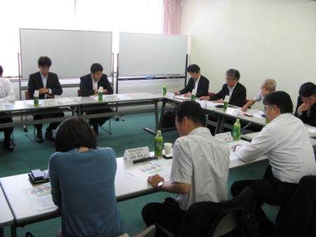 大学求人委員会を開催