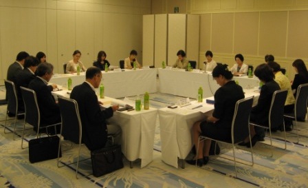 第2回女性の活躍推進検討委員会を開催