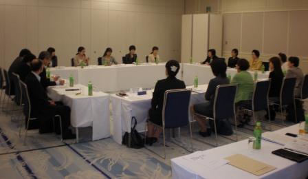 第3回女性の活躍推進検討委員会を開催