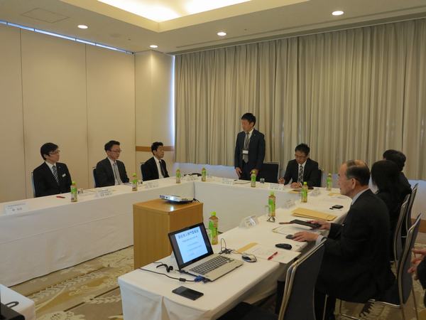 高校求人専門委員会を開催