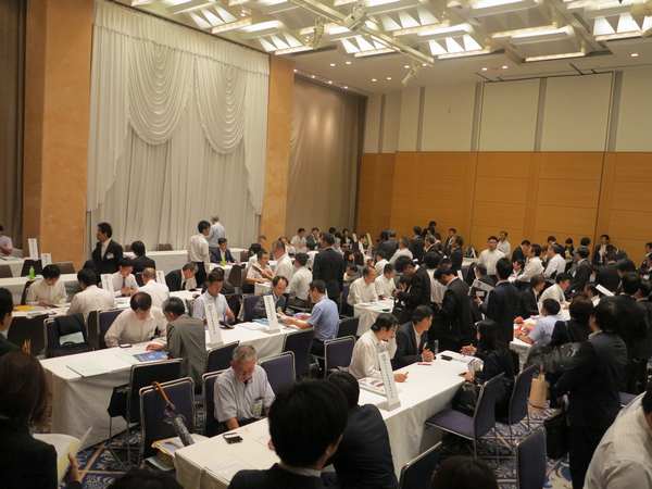 第52回 高校求人懇談会を開催