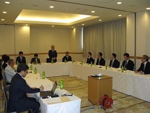 教育部会中間報告開催