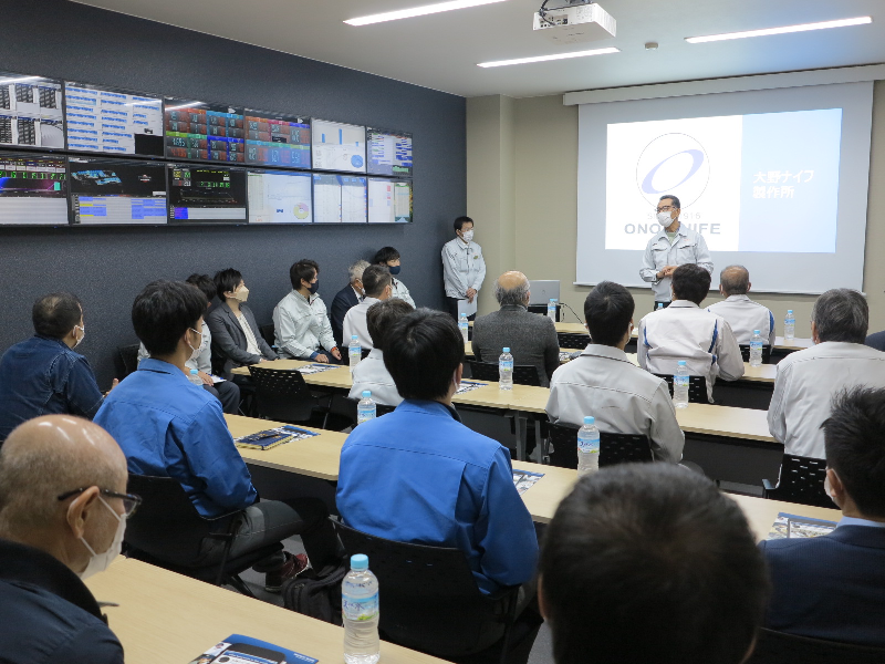 各務原支部 優良企業視察会を開催
